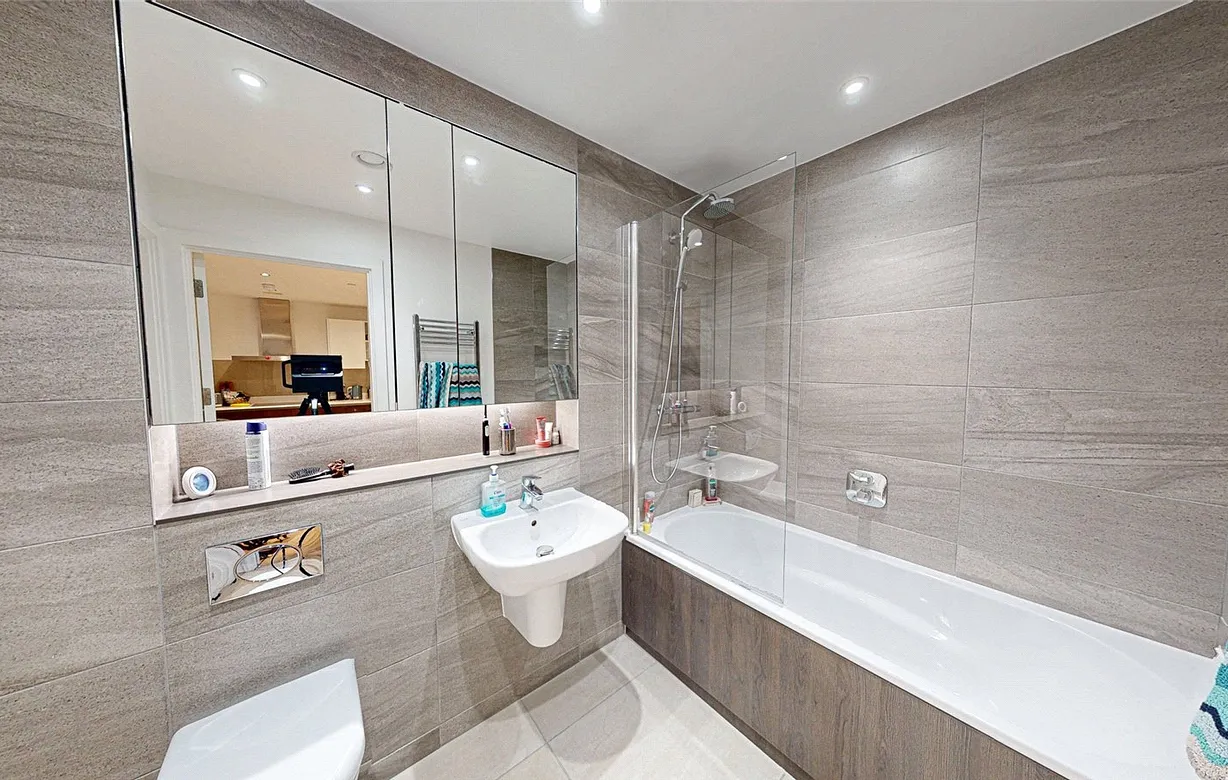 2 bedroom apartment for sale - Bentley Hurst