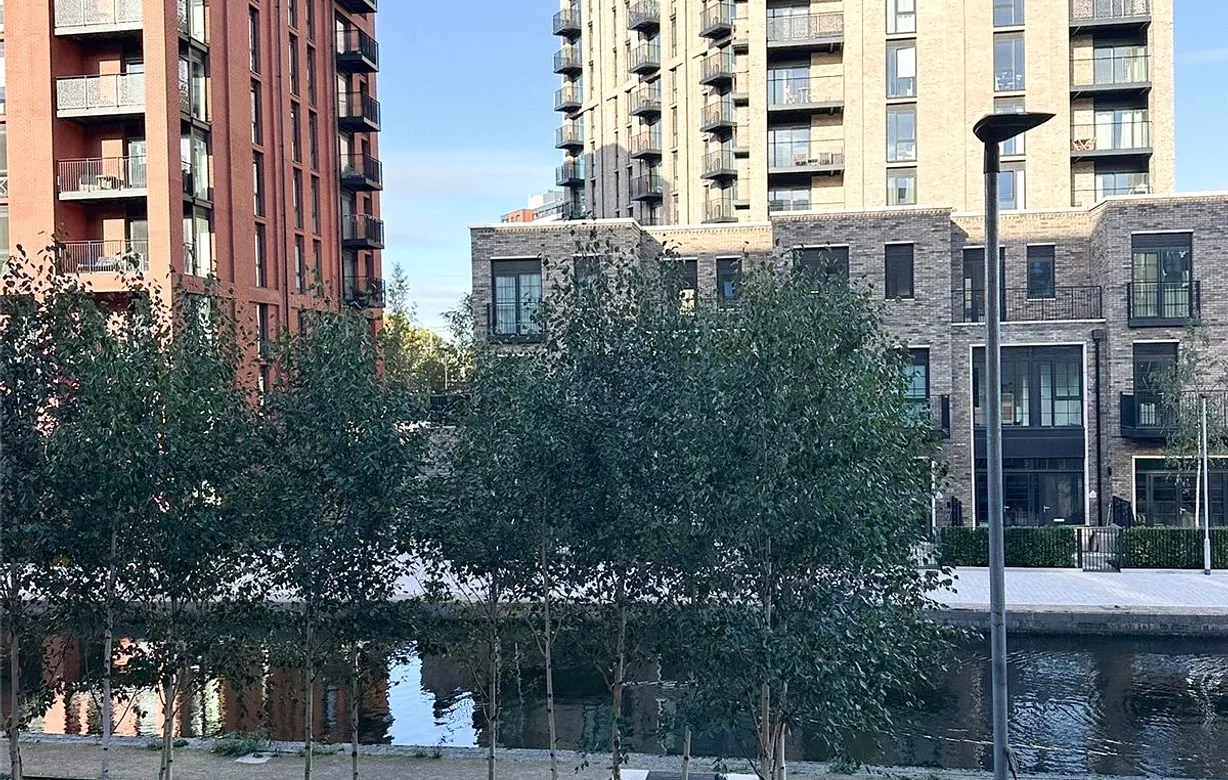 2 bedroom apartment for sale - Bentley Hurst