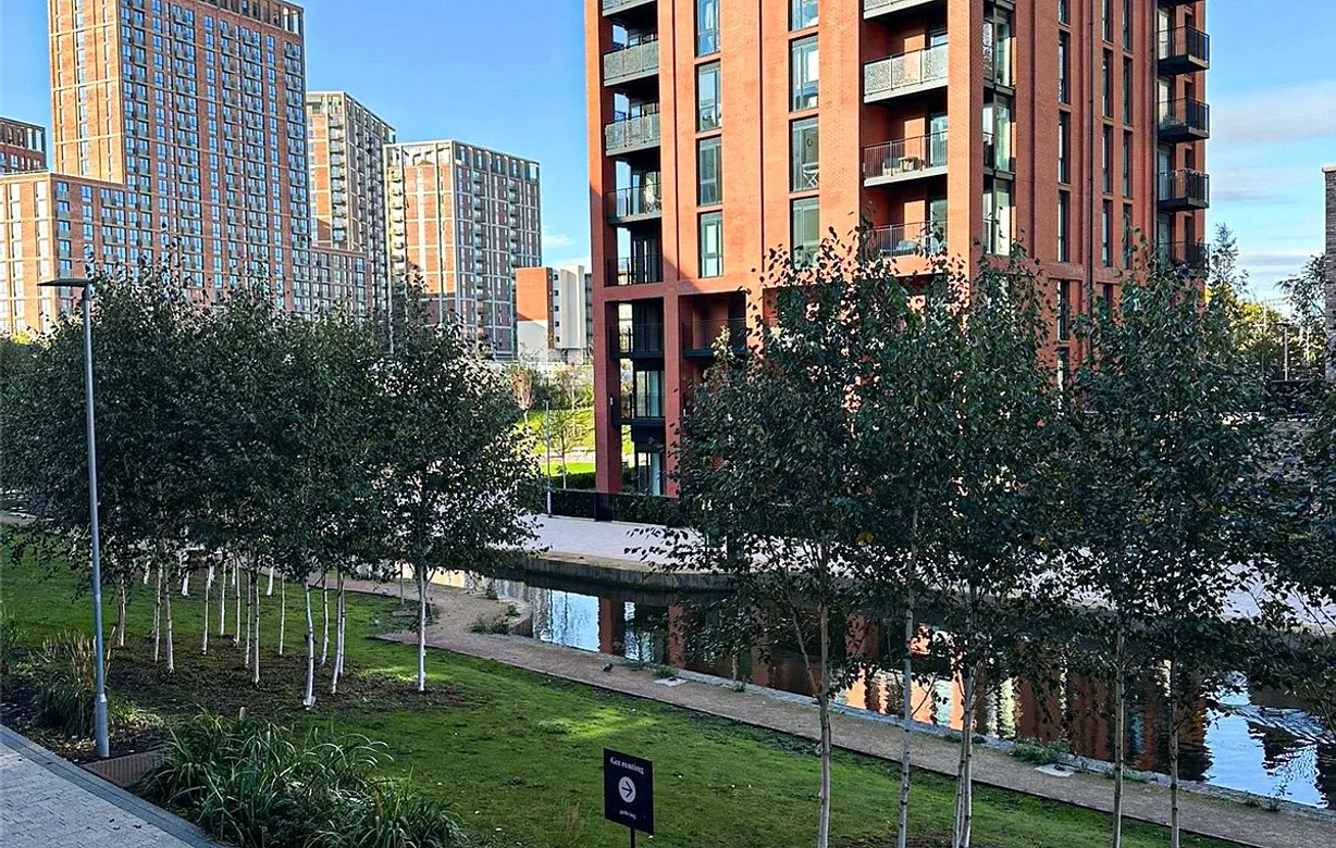 2 bedroom apartment for sale - Bentley Hurst