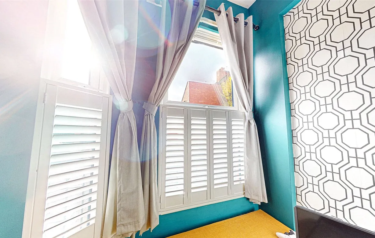 3 bedroom house for sale - Bentley Hurst