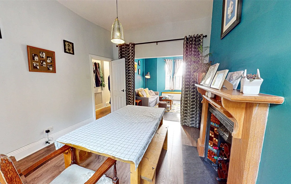 3 bedroom house for sale - Bentley Hurst