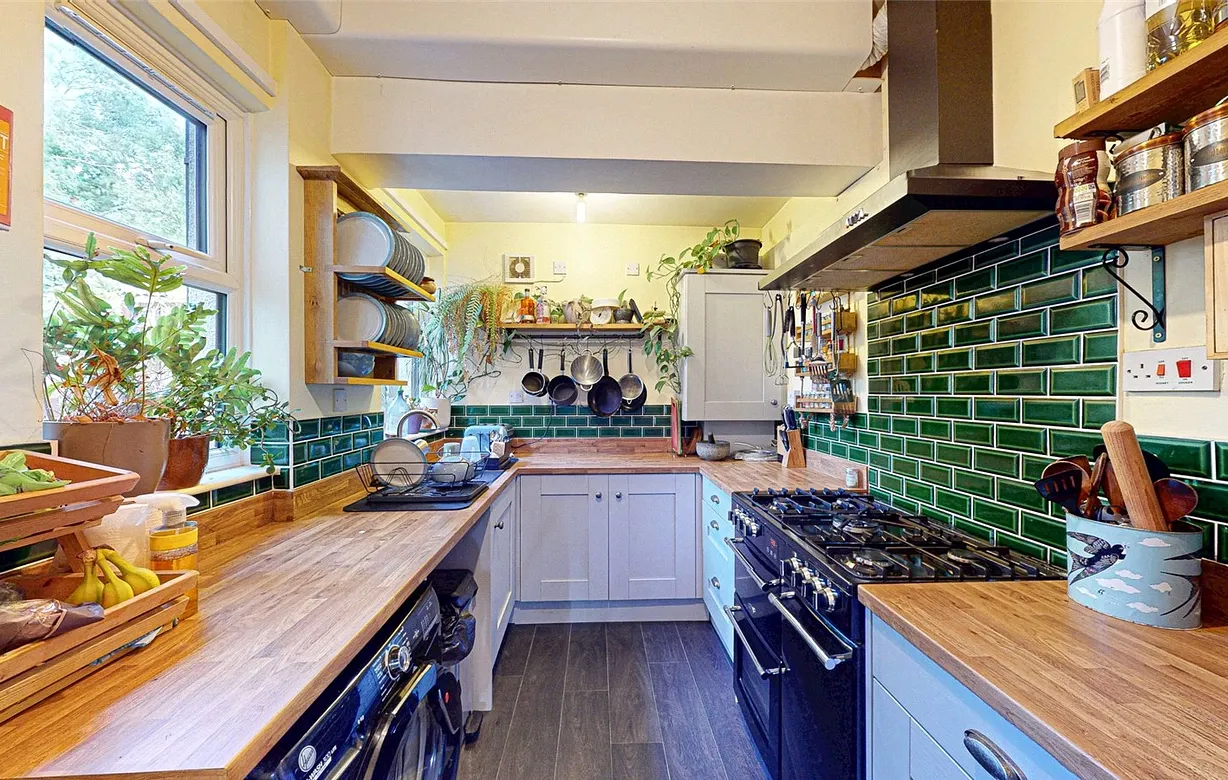 3 bedroom house for sale - Bentley Hurst