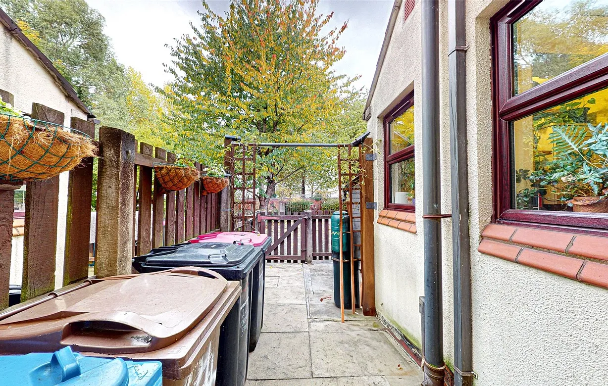 3 bedroom house for sale - Bentley Hurst