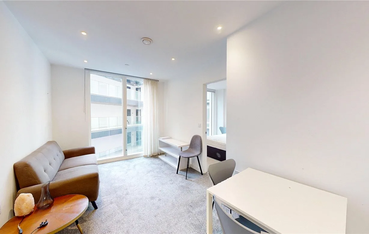 2 bedroom apartment to rent - Bentley Hurst