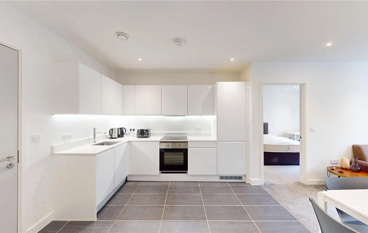 2 bedroom apartment to rent - Bentley Hurst