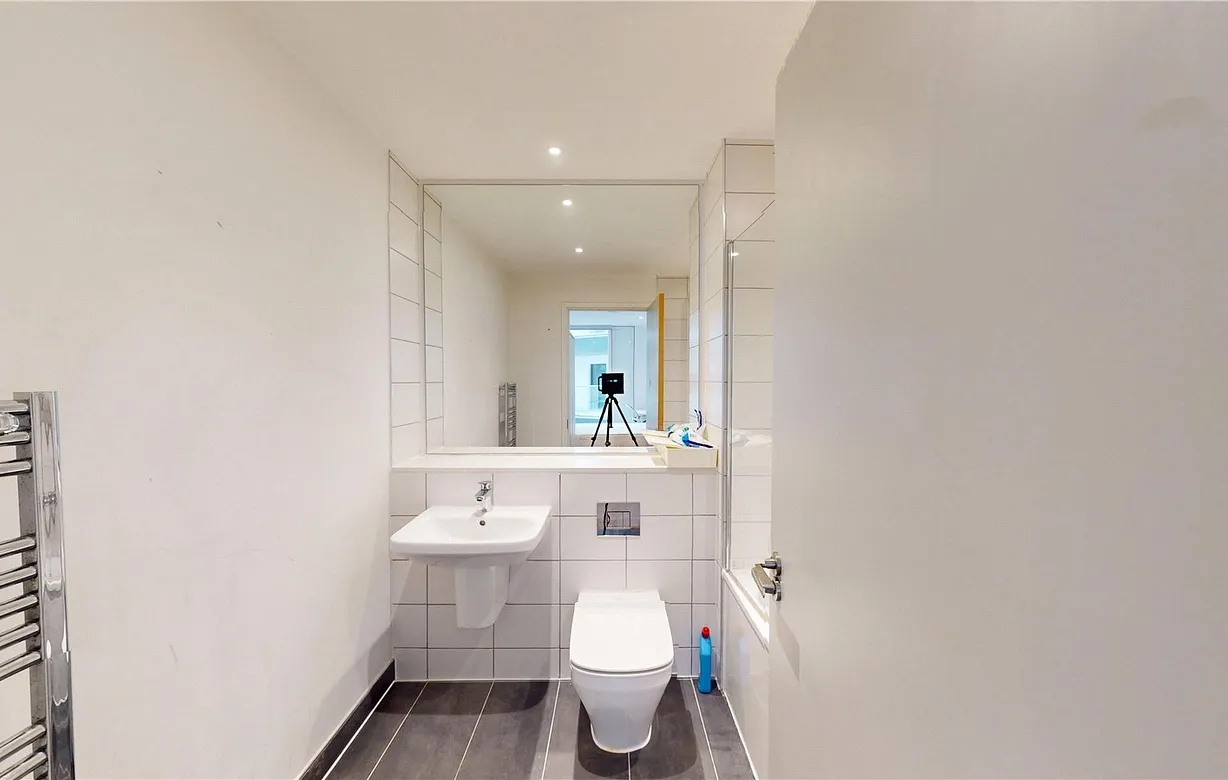 2 bedroom apartment to rent - Bentley Hurst