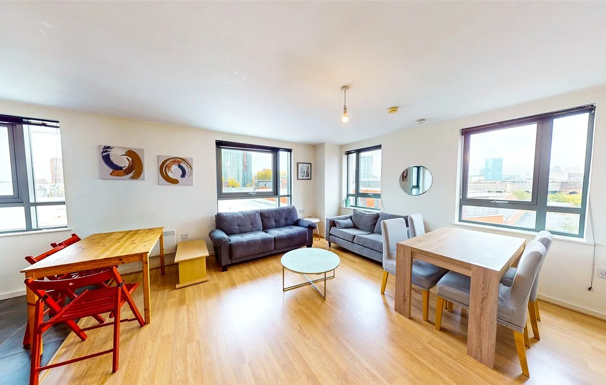 2 bedroom apartment to rent - Bentley Hurst