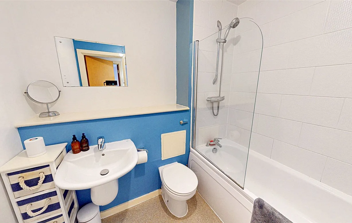 2 bedroom apartment for sale - Bentley Hurst