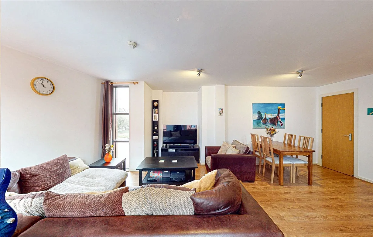 2 bedroom apartment for sale - Bentley Hurst