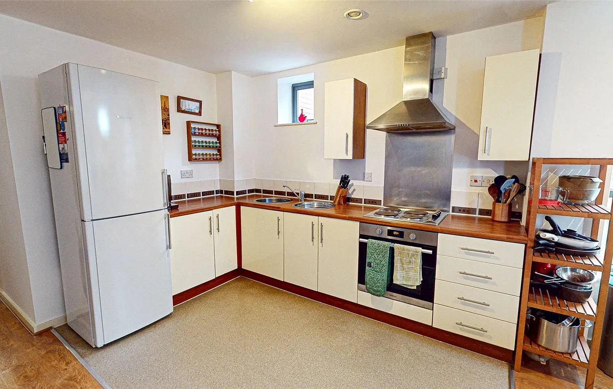 2 bedroom apartment for sale - Bentley Hurst