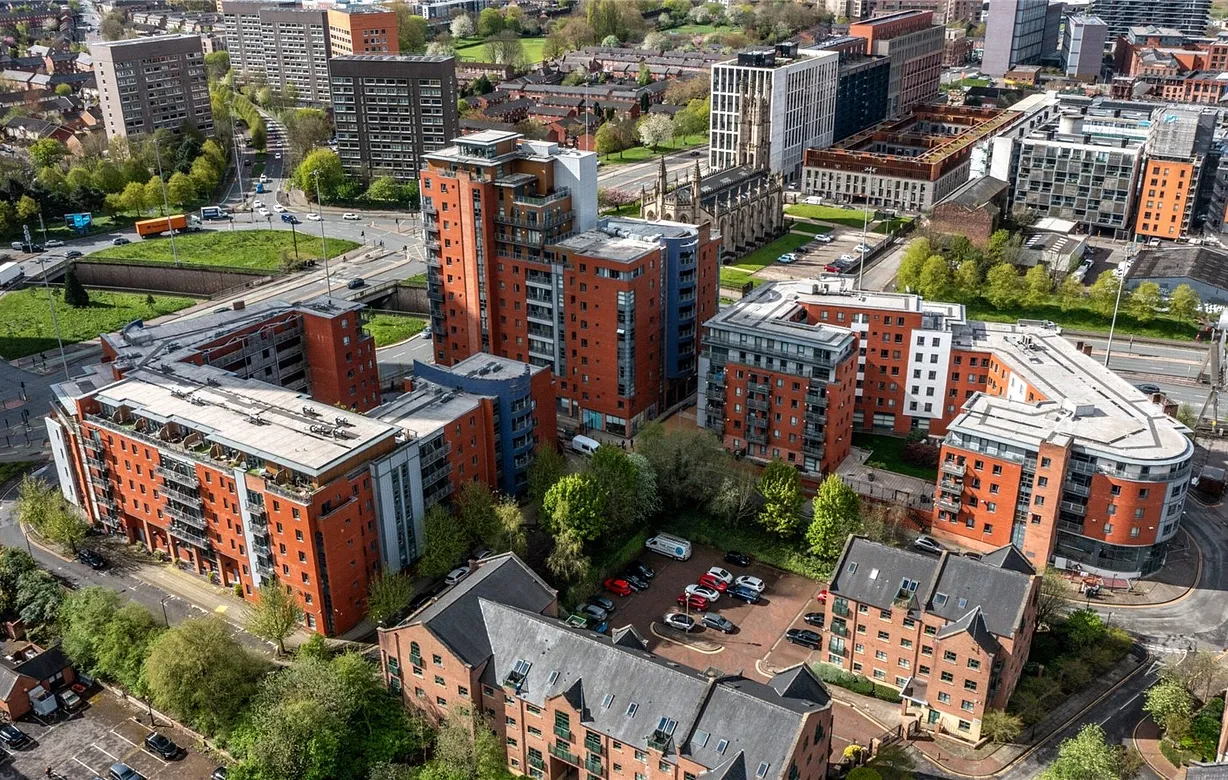 2 bedroom apartment for sale - Bentley Hurst