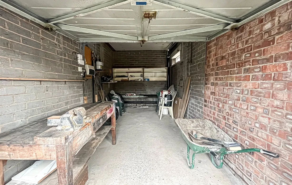 3 bedroom house to rent - Bentley Hurst