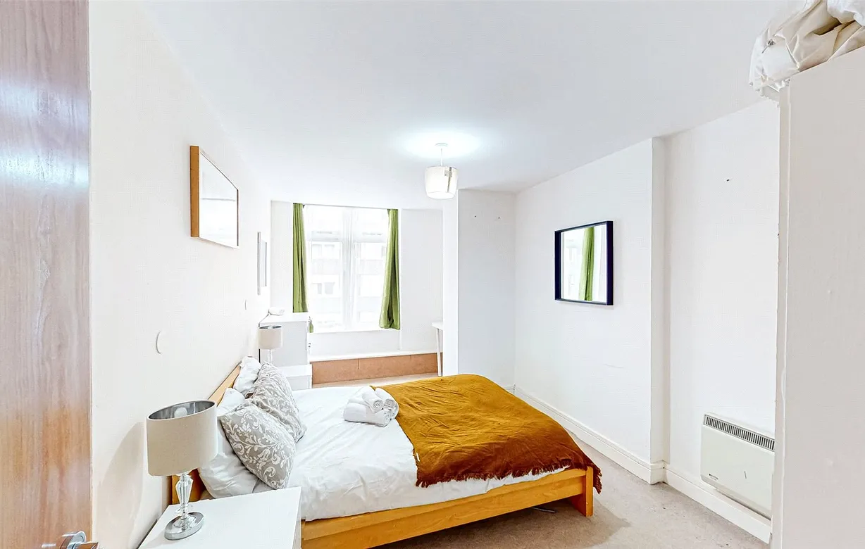 1 bedroom apartment to rent - Bentley Hurst