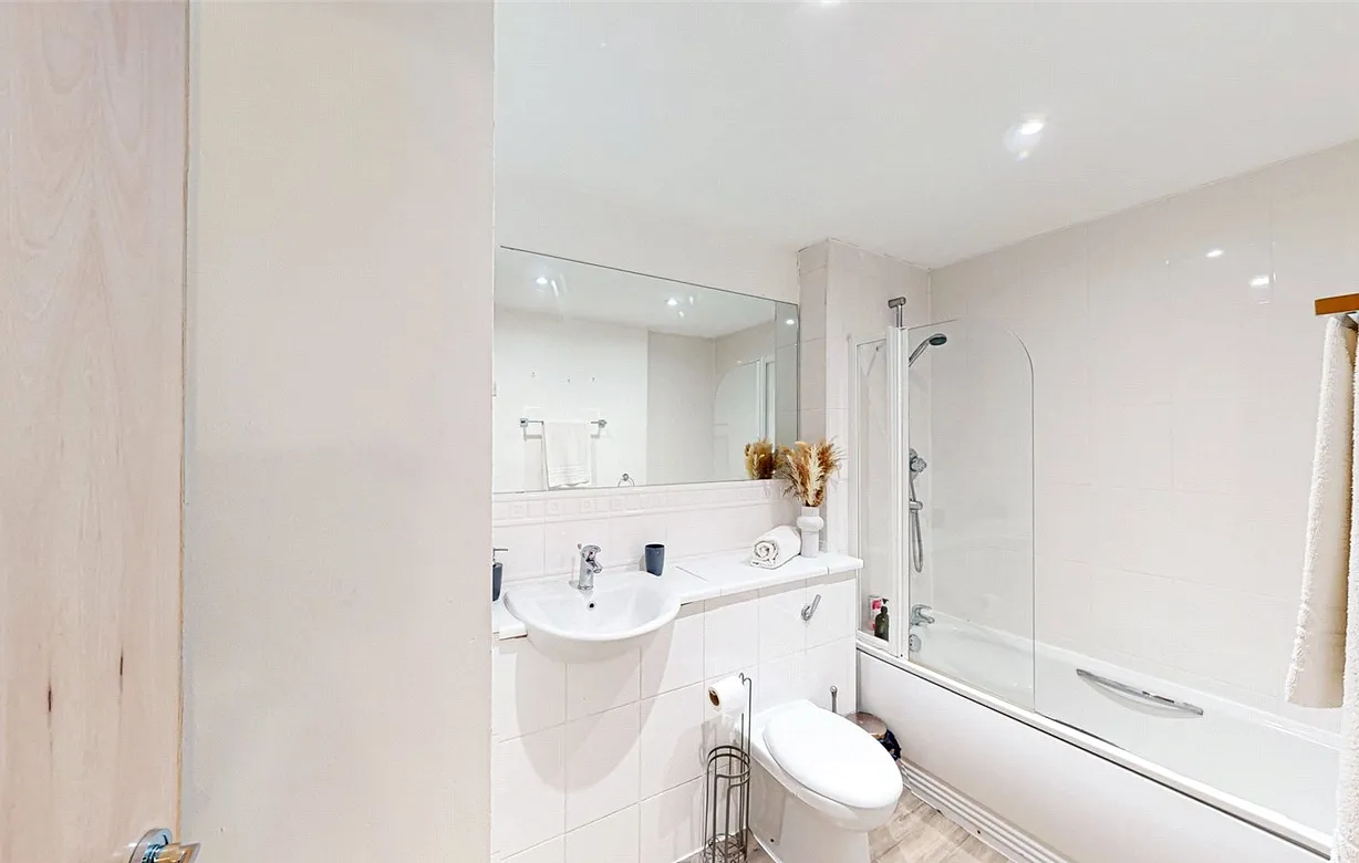 1 bedroom apartment to rent - Bentley Hurst
