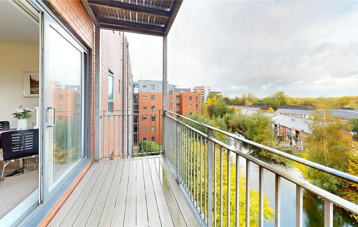 1 bedroom apartment to rent - Bentley Hurst