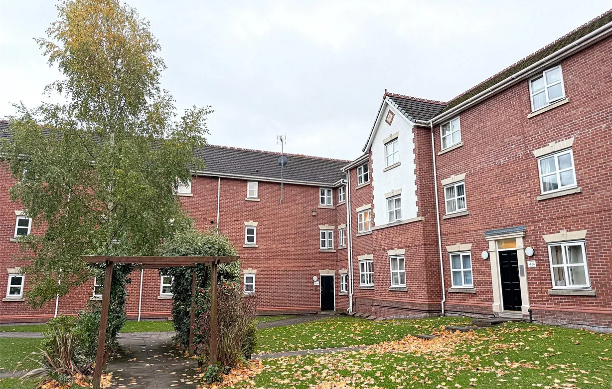 2 bedroom apartment for sale - Bentley Hurst