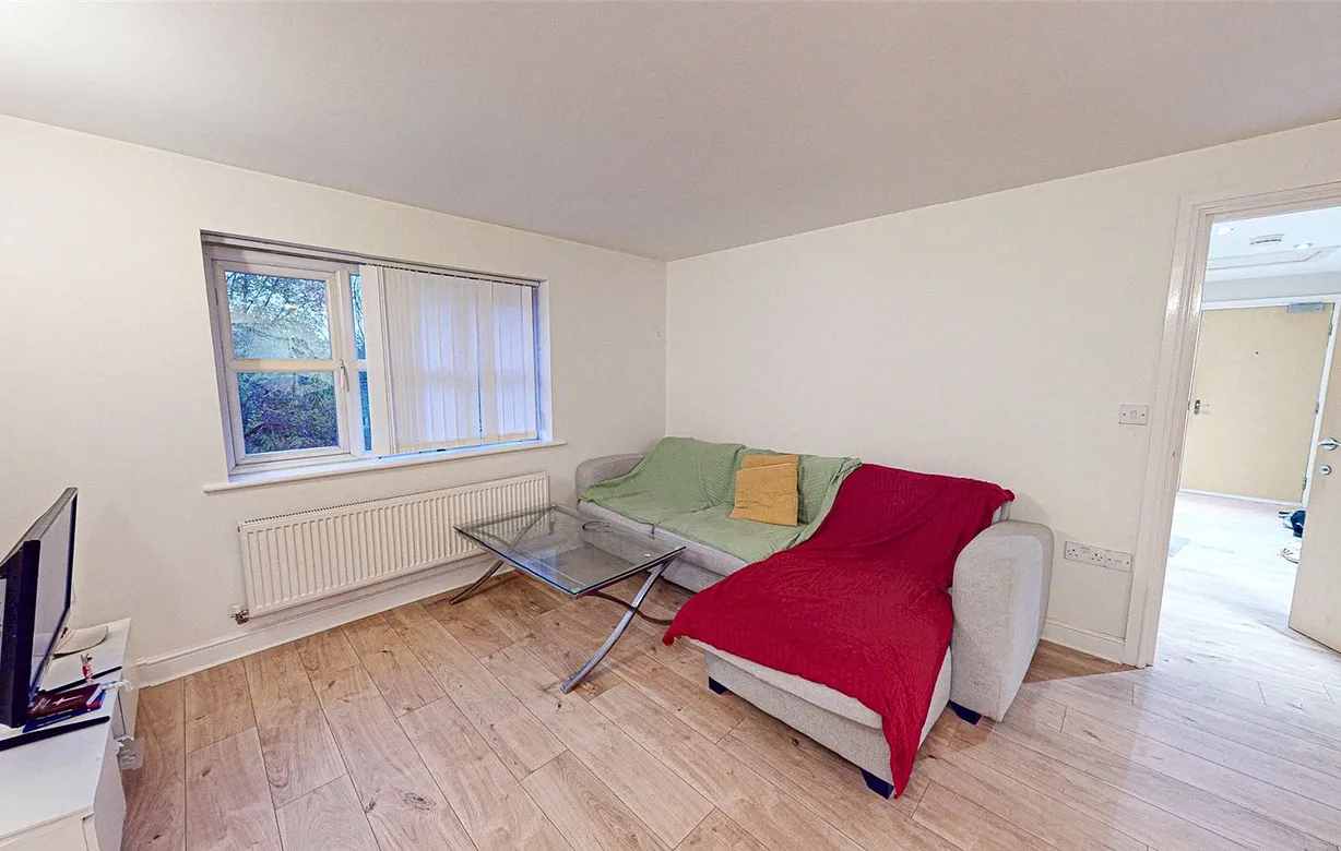 2 bedroom apartment for sale - Bentley Hurst