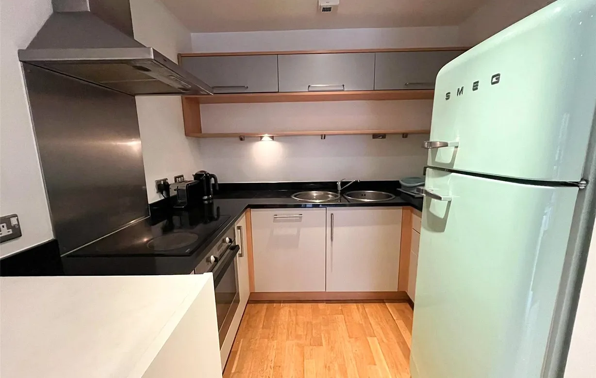 2 bedroom apartment for sale - Bentley Hurst