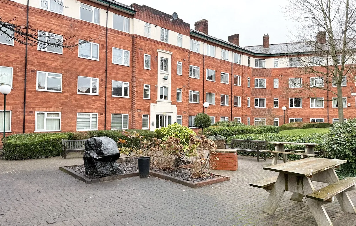 2 bedroom apartment for sale - Bentley Hurst