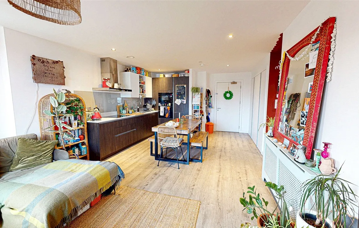 2 bedroom apartment for sale - Bentley Hurst