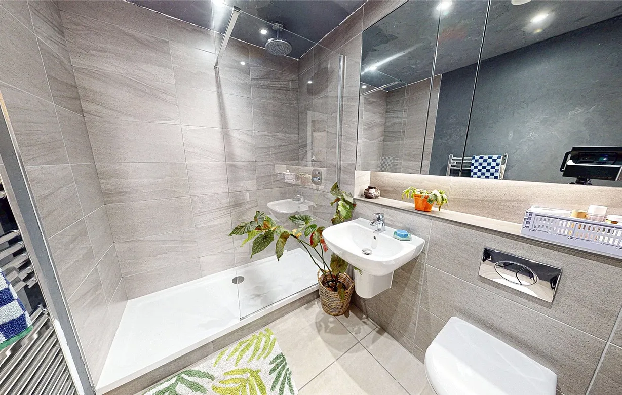 2 bedroom apartment for sale - Bentley Hurst