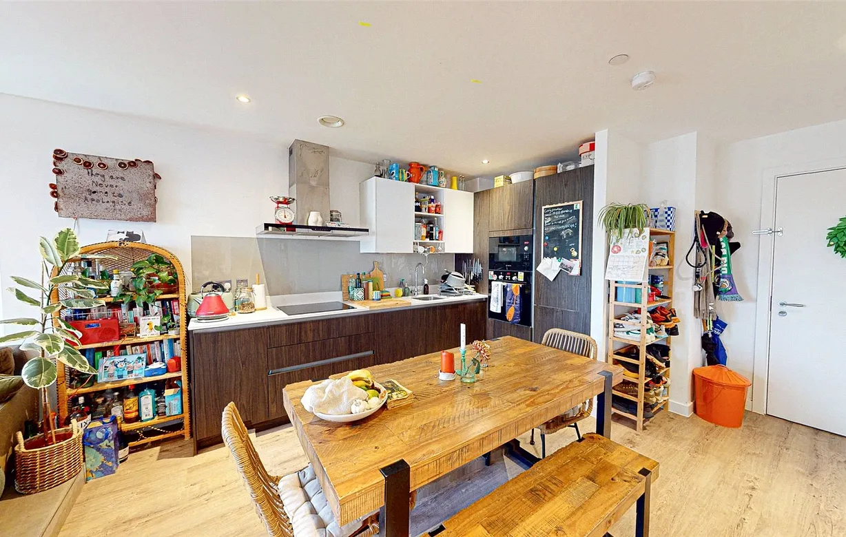 2 bedroom apartment for sale - Bentley Hurst