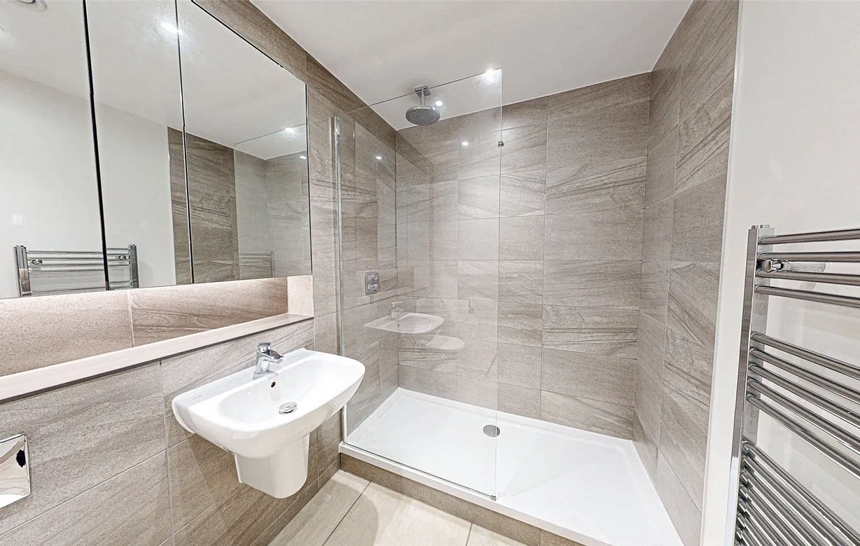 2 bedroom apartment for sale - Bentley Hurst