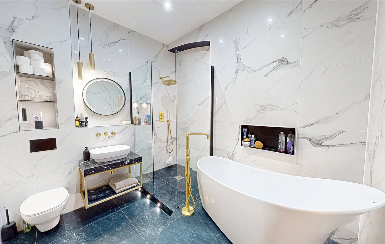 2 bedroom apartment for sale - Bentley Hurst