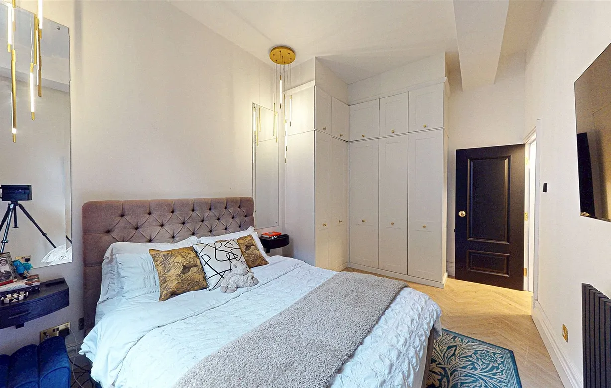 2 bedroom apartment for sale - Bentley Hurst