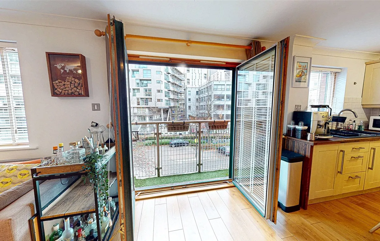 2 bedroom apartment for sale - Bentley Hurst