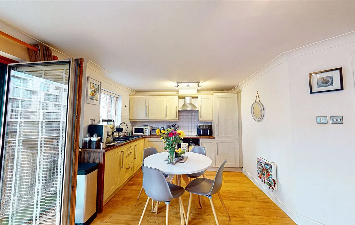 2 bedroom apartment for sale - Bentley Hurst