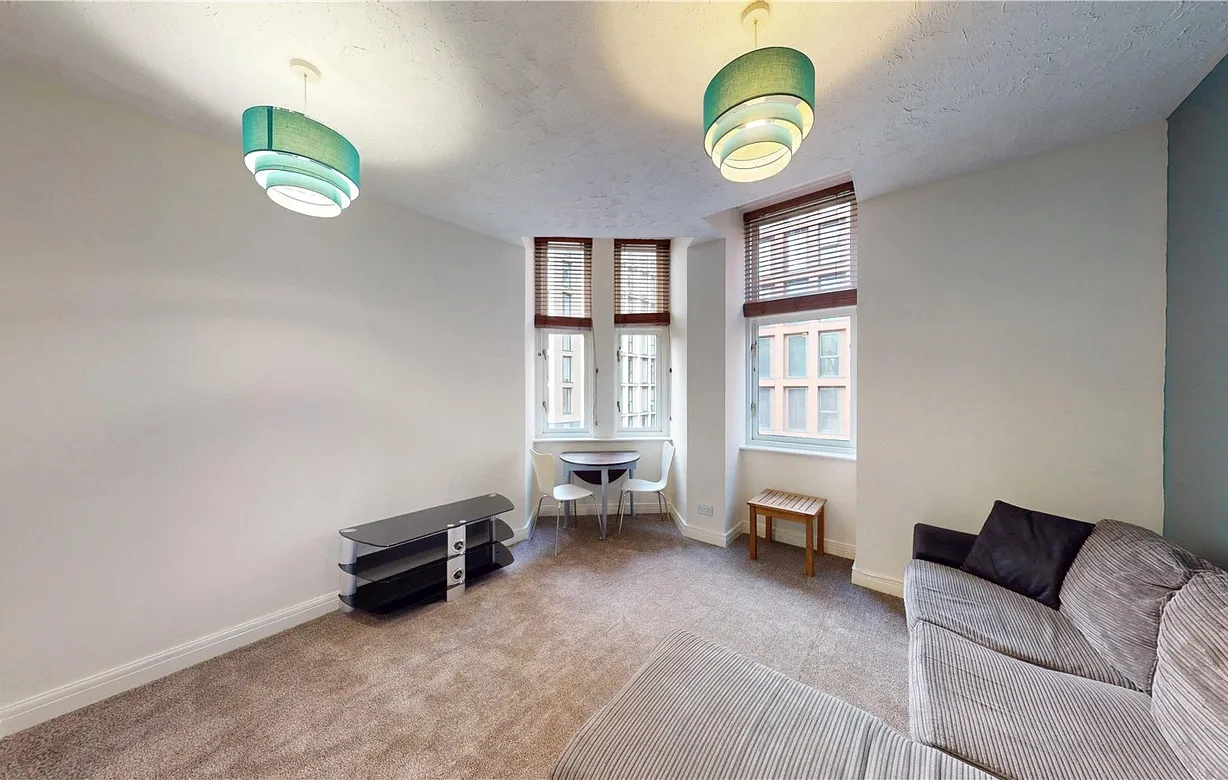 1 bedroom apartment to rent - Bentley Hurst