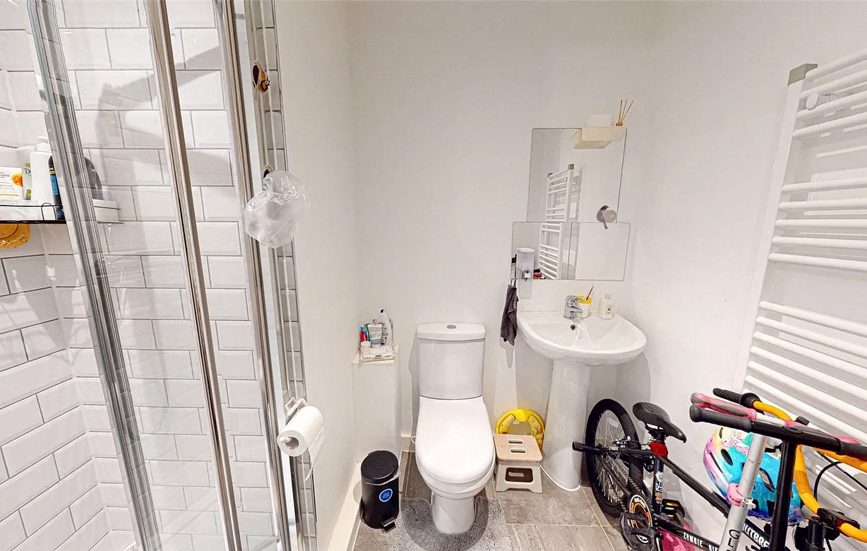 2 bedroom apartment for sale - Bentley Hurst