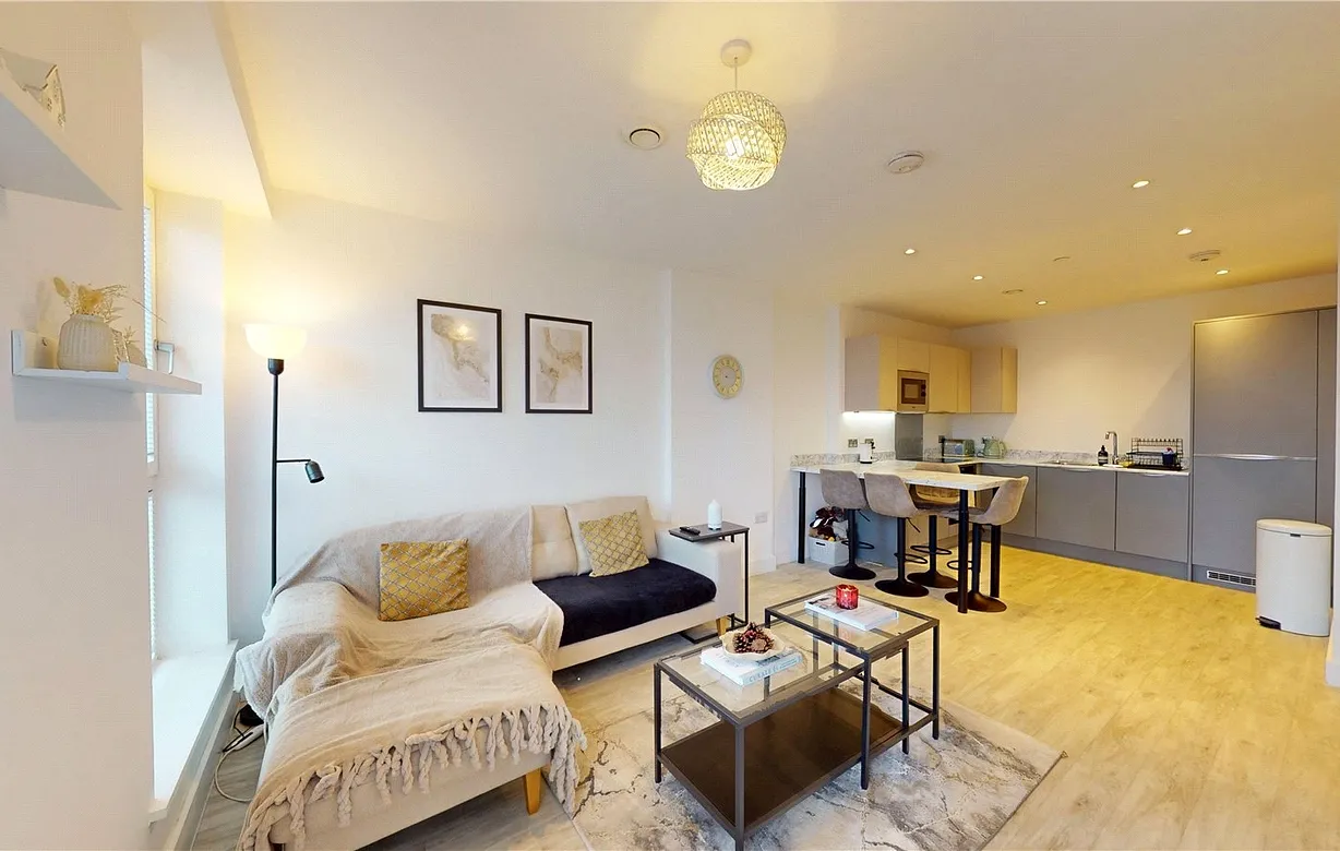 2 bedroom apartment to rent - Bentley Hurst