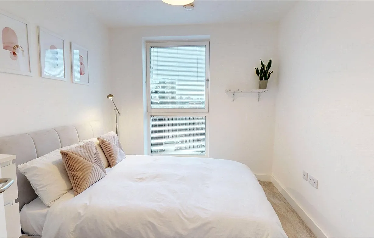 2 bedroom apartment to rent - Bentley Hurst