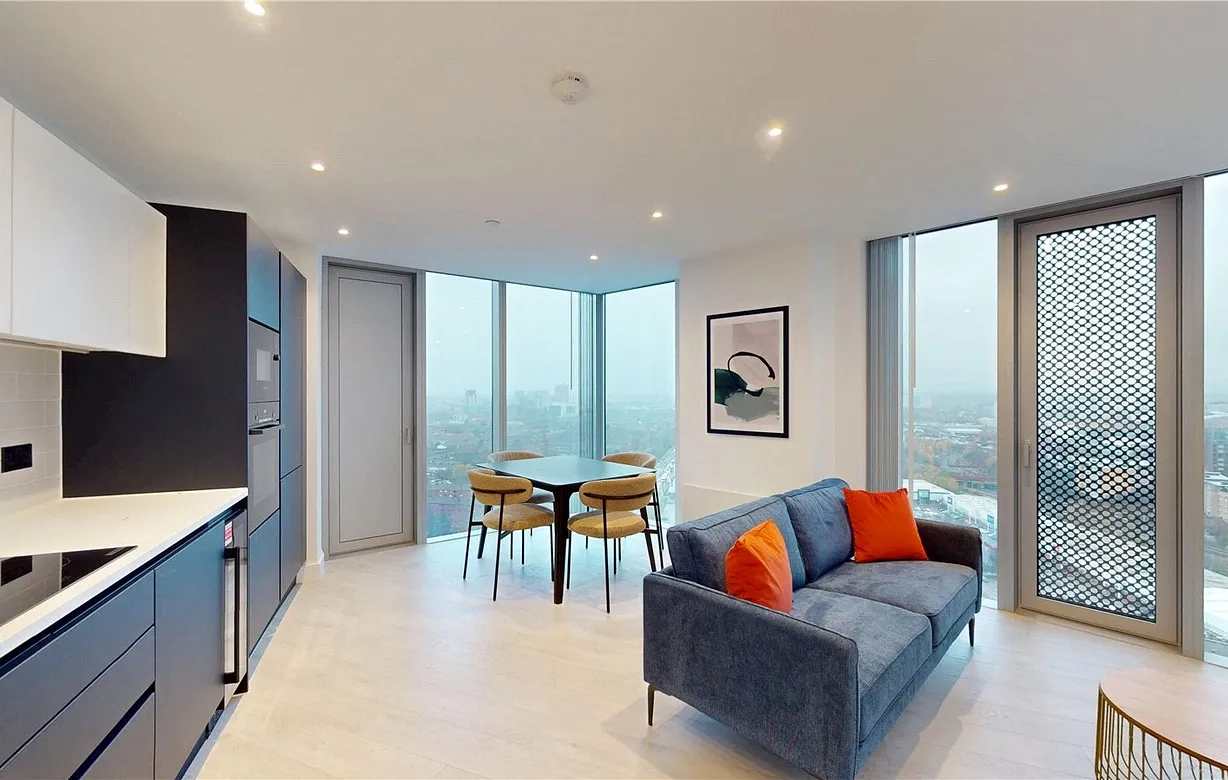 2 bedroom apartment to rent - Bentley Hurst