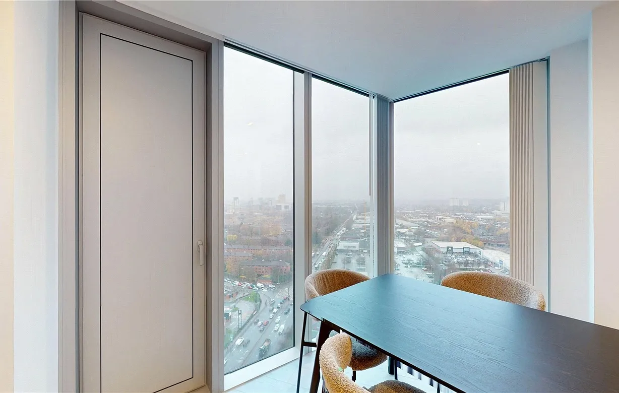 2 bedroom apartment to rent - Bentley Hurst