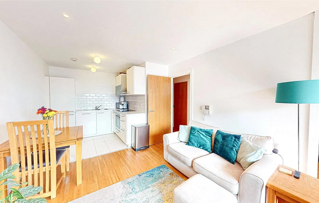 2 bedroom apartment for sale - Bentley Hurst