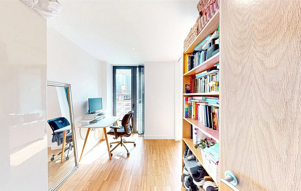 2 bedroom apartment for sale - Bentley Hurst