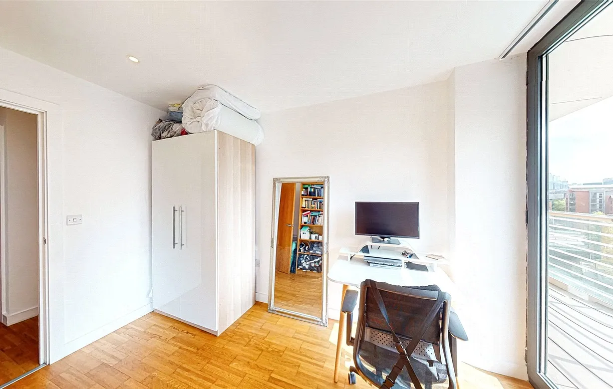 2 bedroom apartment for sale - Bentley Hurst