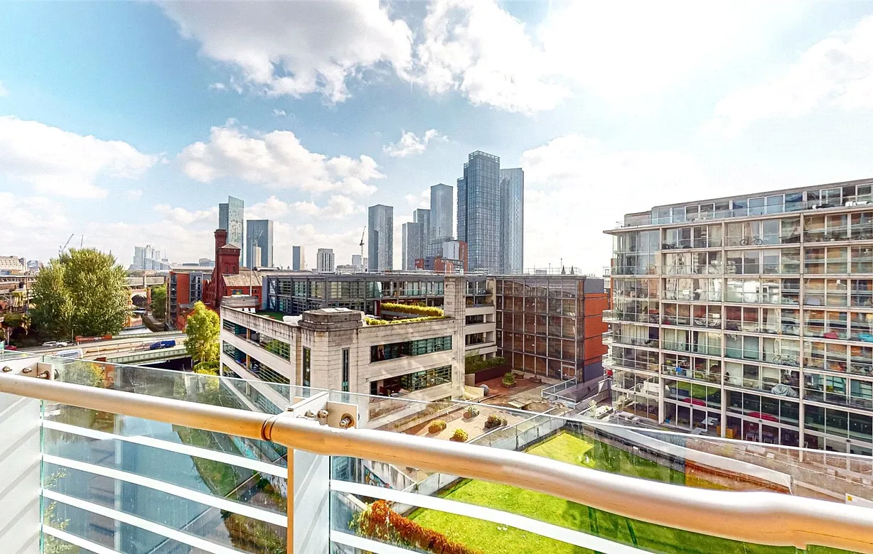 2 bedroom apartment for sale - Bentley Hurst