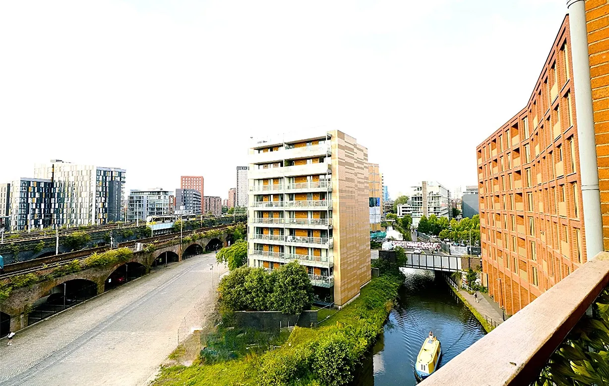 2 bedroom apartment for sale - Bentley Hurst