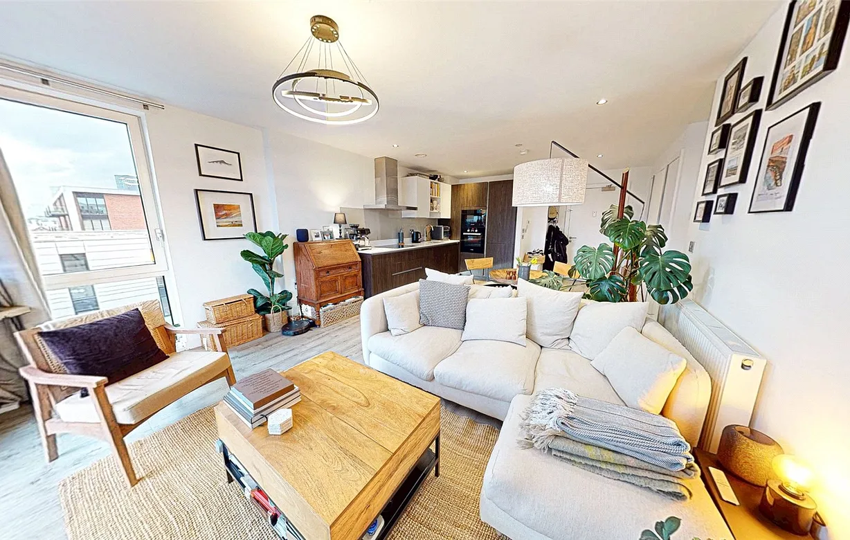 2 bedroom apartment for sale - Bentley Hurst