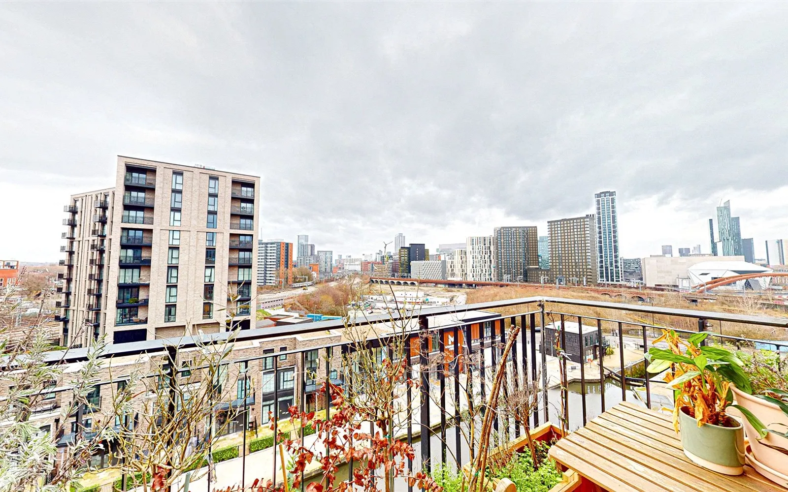 2 bedroom apartment for sale - Bentley Hurst