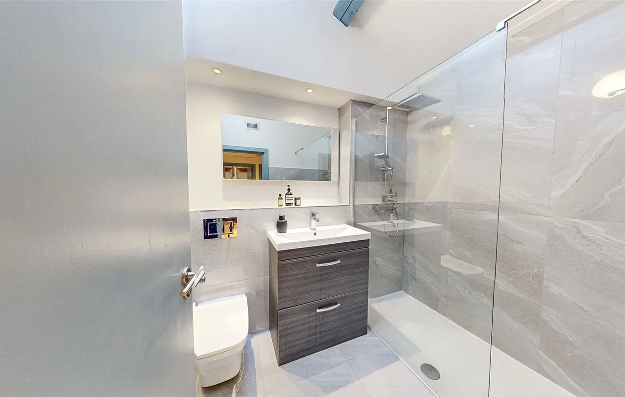 1 bedroom apartment to rent - Bentley Hurst