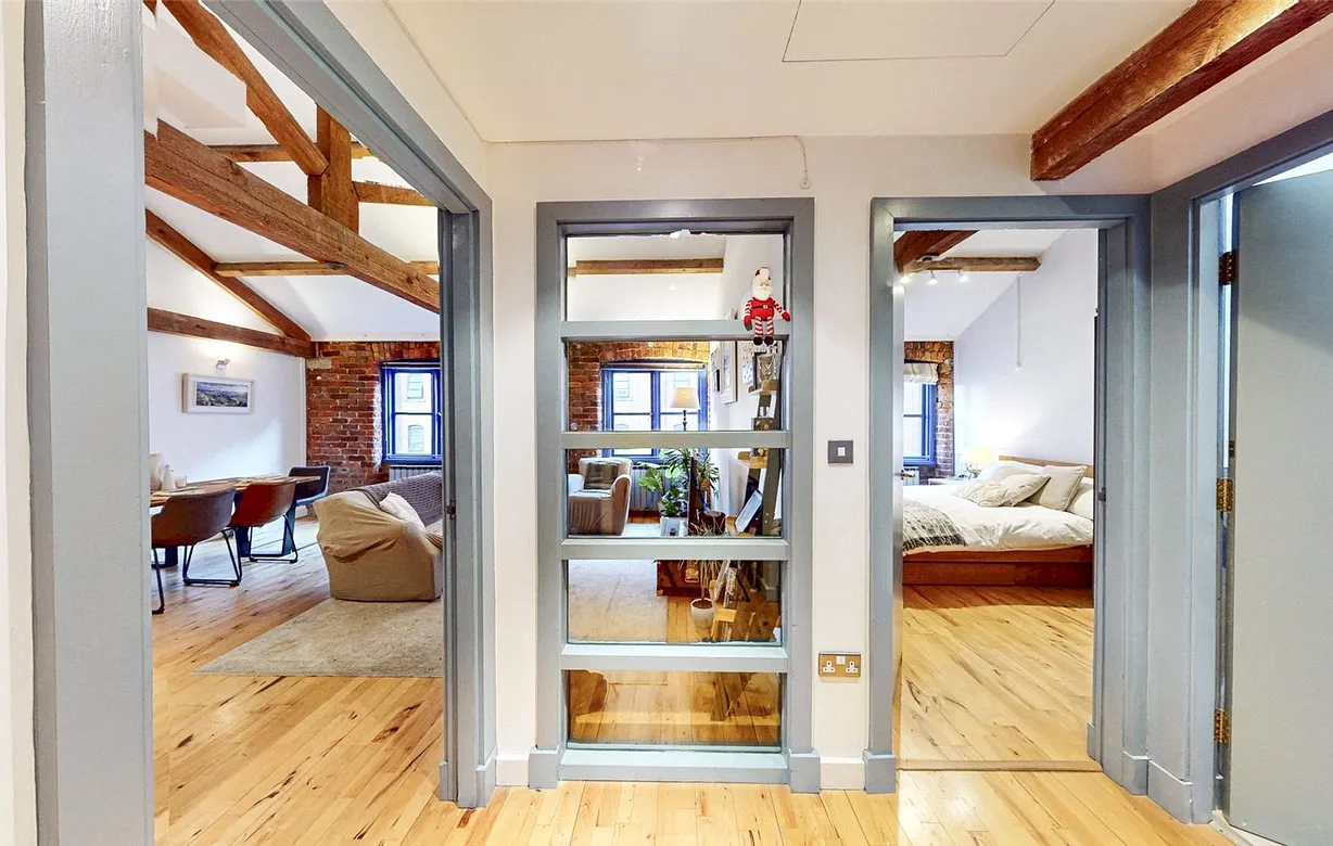 1 bedroom apartment to rent - Bentley Hurst