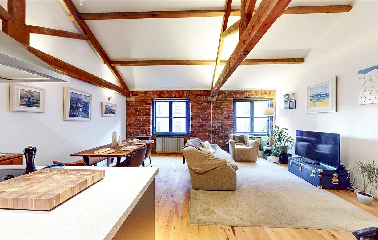 1 bedroom apartment to rent - Bentley Hurst