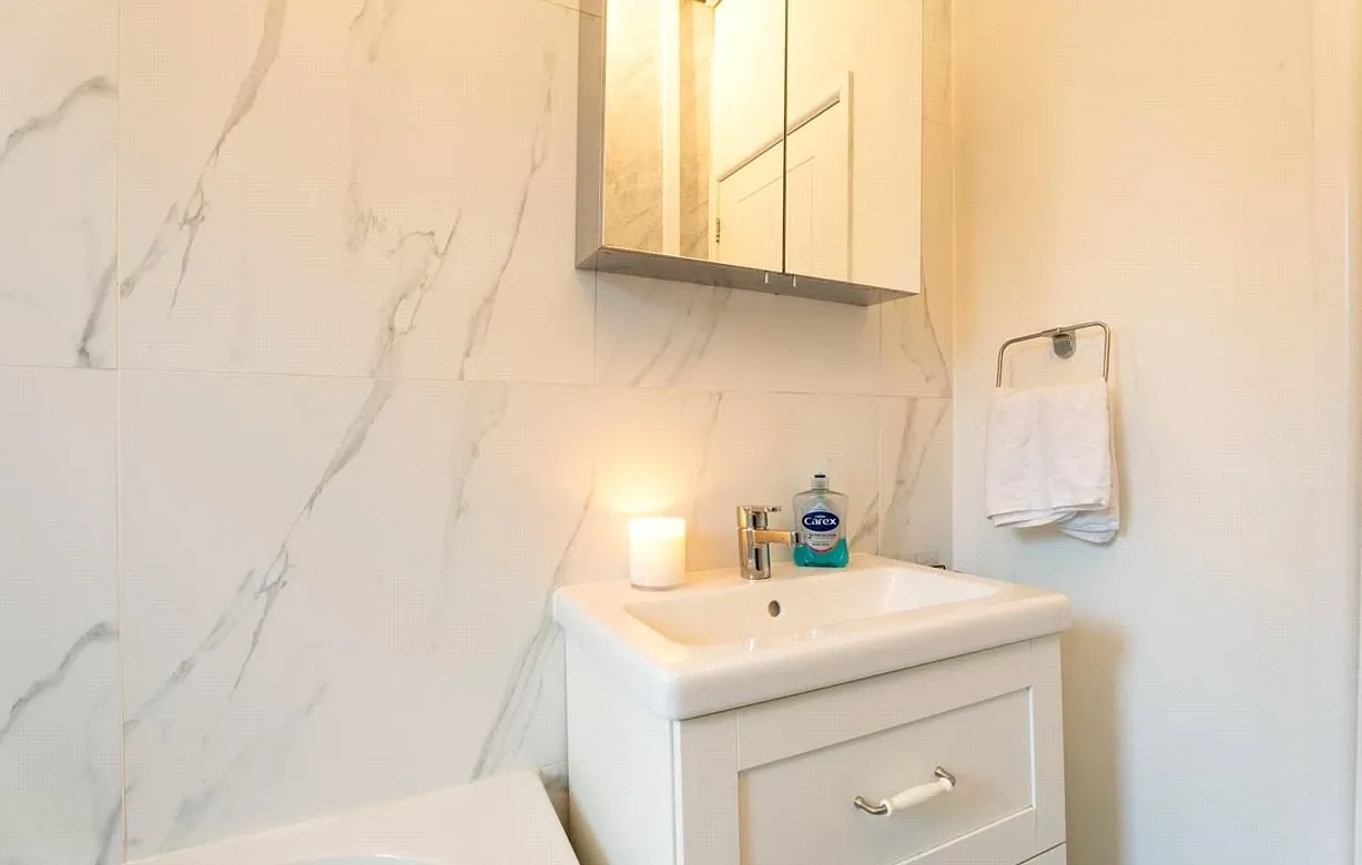 1 bedroom apartment to rent - Bentley Hurst