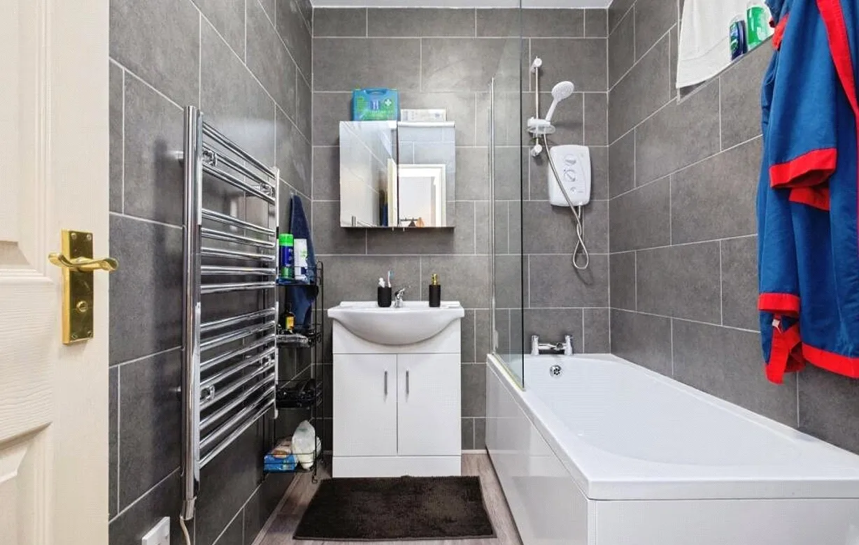 1 bedroom apartment to rent - Bentley Hurst