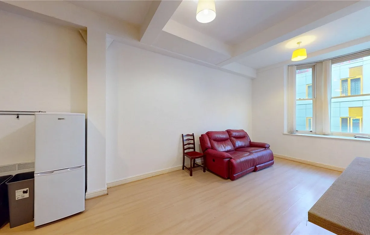 1 bedroom apartment to rent - Bentley Hurst